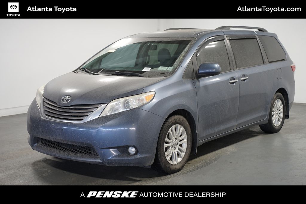 2016 Toyota Sienna XLE Premium -
                Duluth, GA