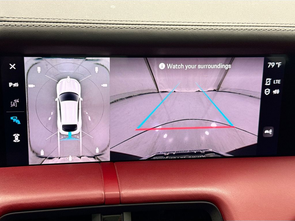 Thumbnail: 2022 Porsche Taycan - 17