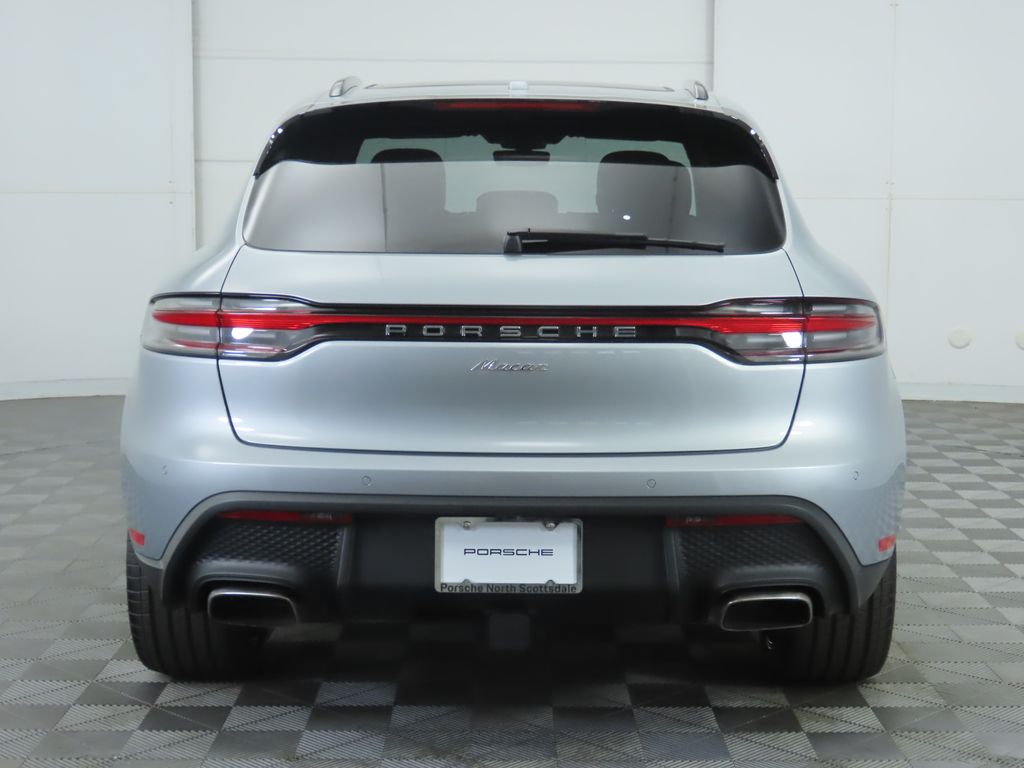 Thumbnail: 2025 Porsche Macan - 6