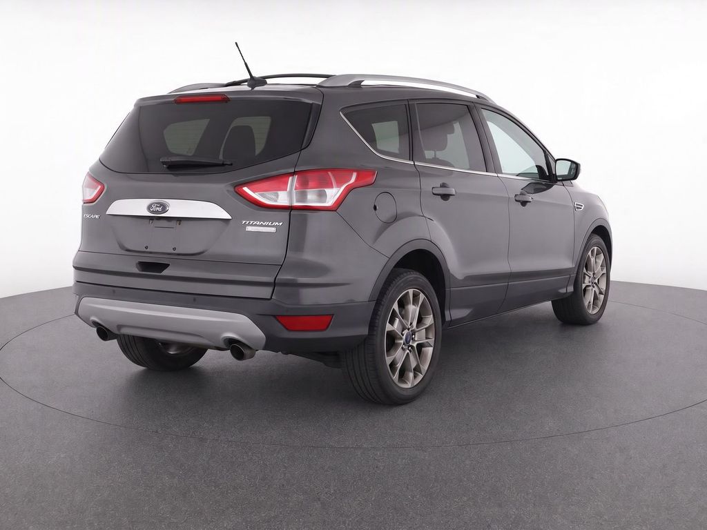 Used 2016 Magnetic Ford Titanium image 3