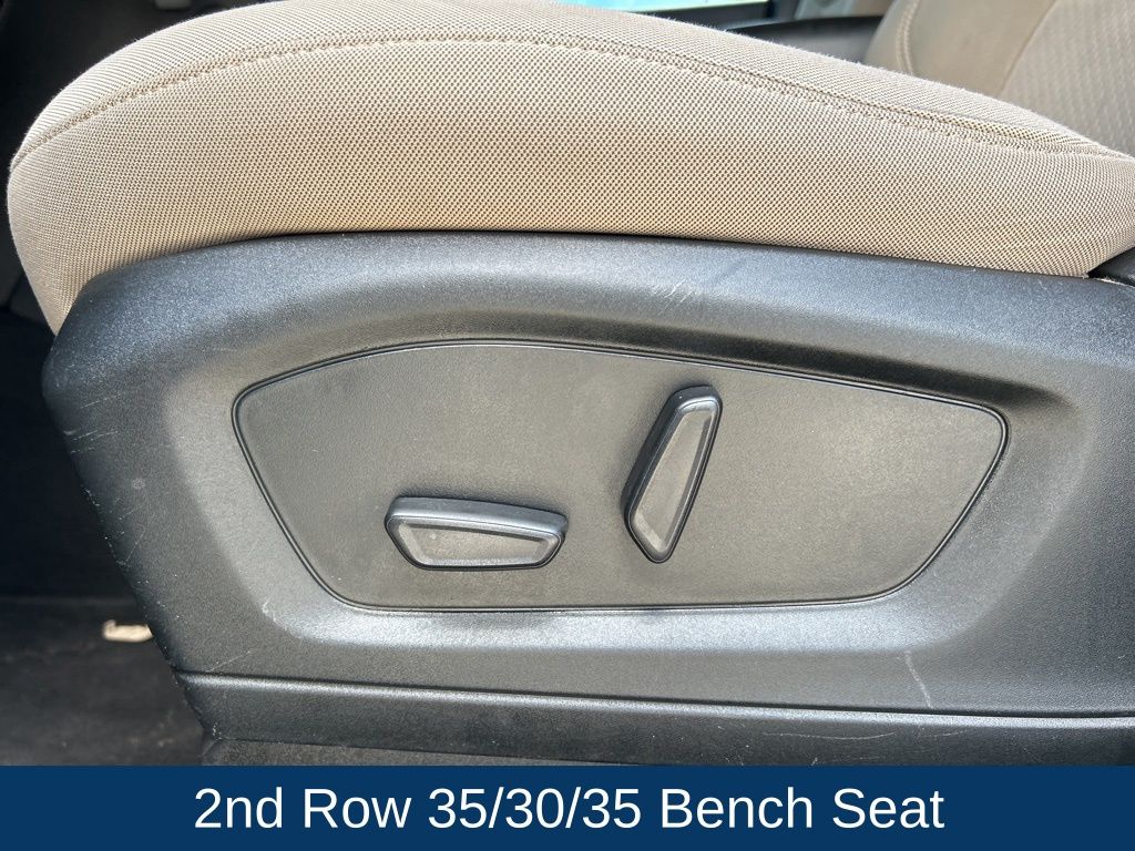 2022 Ford Explorer Base