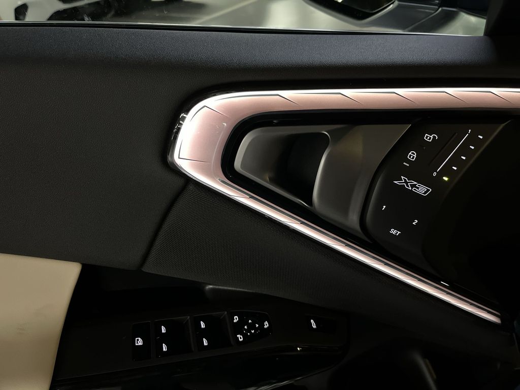 Thumbnail: 2026 BMW X3 - 13