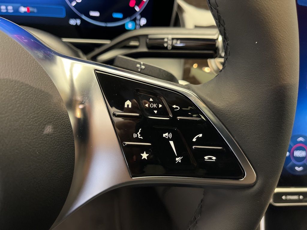 Thumbnail: 2026 Mercedes-Benz GLC - 16