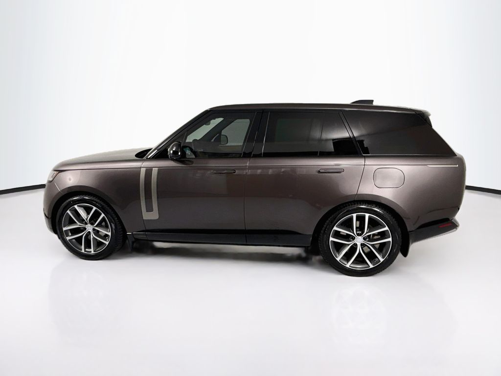 Thumbnail: 2025 Land Rover Range Rover - 8