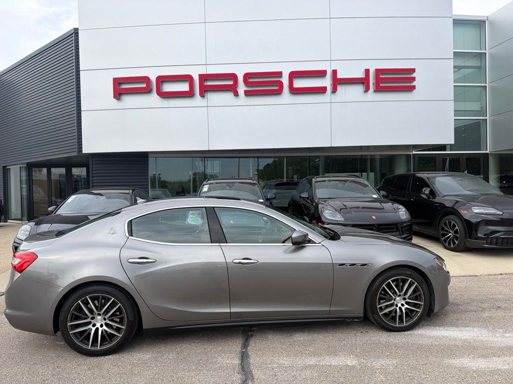 2018 Maserati Ghibli photo 1