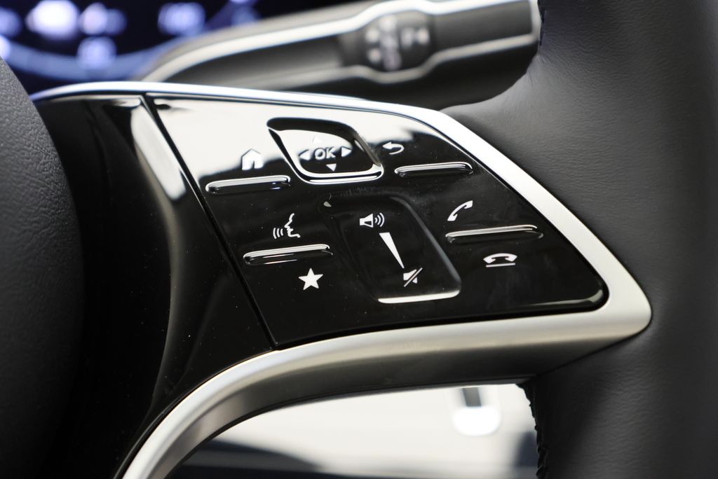 Thumbnail: 2026 Mercedes-Benz GLE - 22