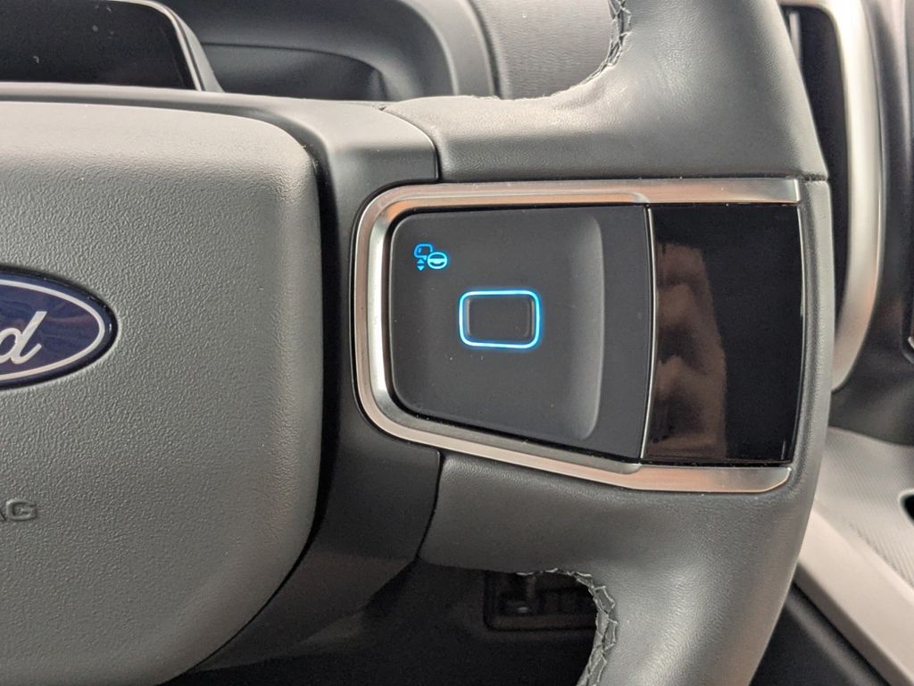 2025 Ford Expedition Active MAX