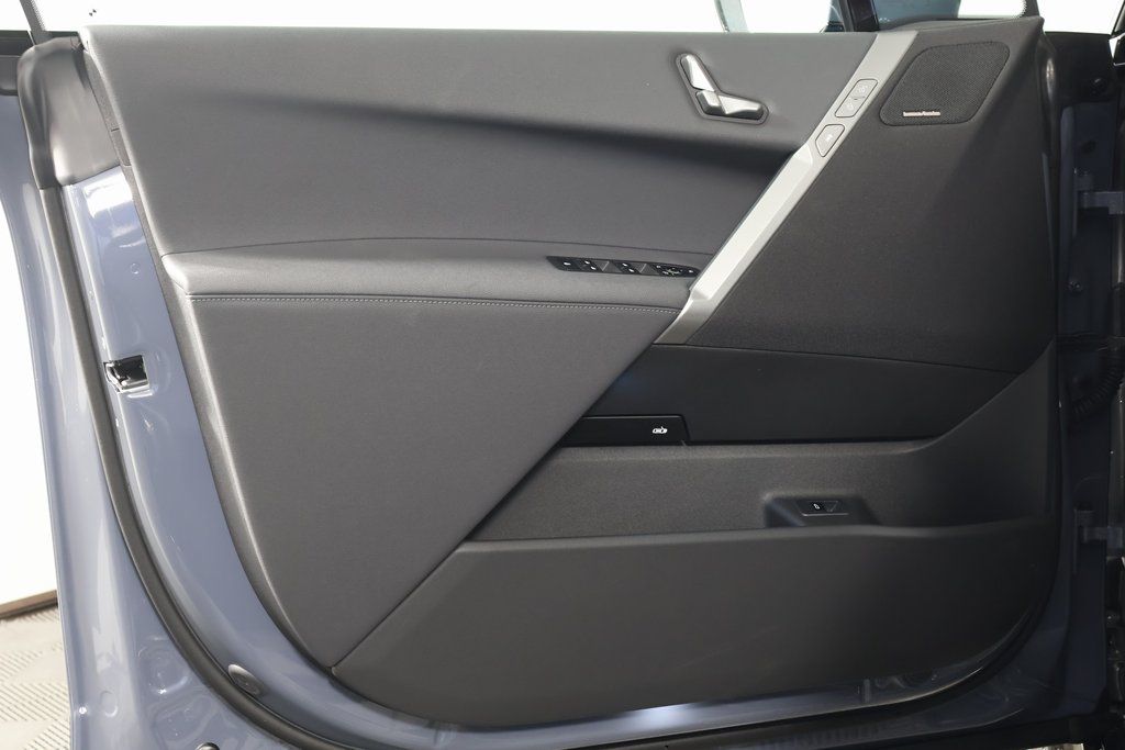 2025 BMW iX xDrive50 7