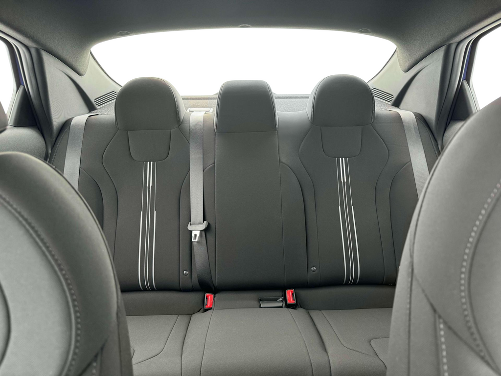2025 Hyundai Elantra Sport 16