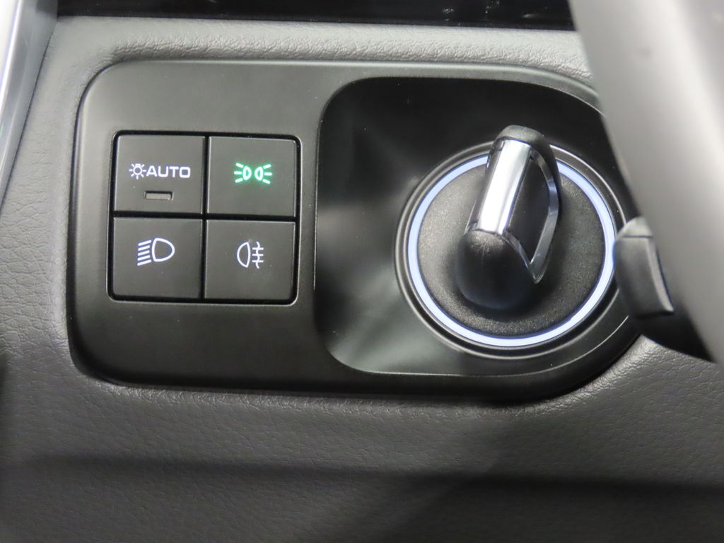 Thumbnail: 2023 Porsche Cayenne - 22