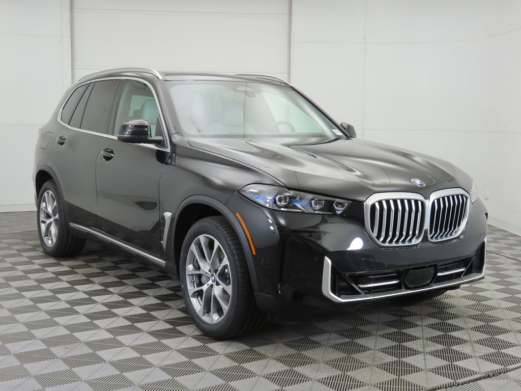 Used 2026 Black BMW xDrive40i image 3