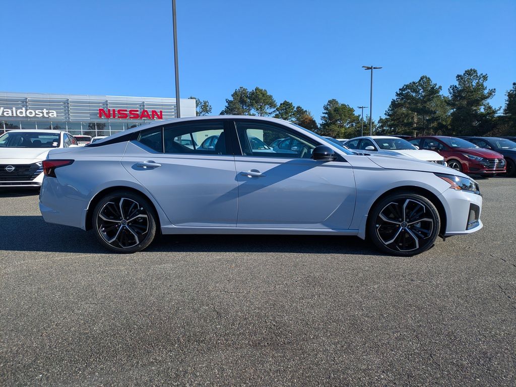 New 2025 Nissan Altima Sedan