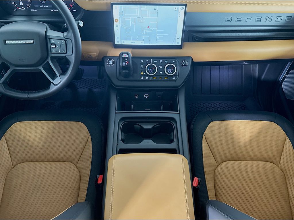 Thumbnail: 2024 Land Rover Defender - 17