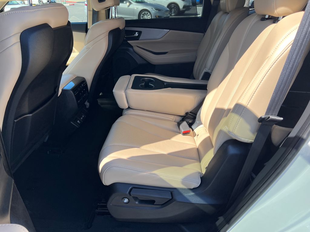 Thumbnail: 2023 Acura MDX - 30