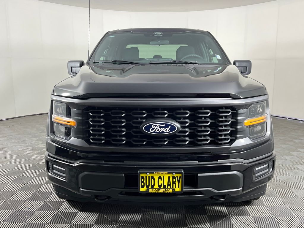 View vehicle photo 2