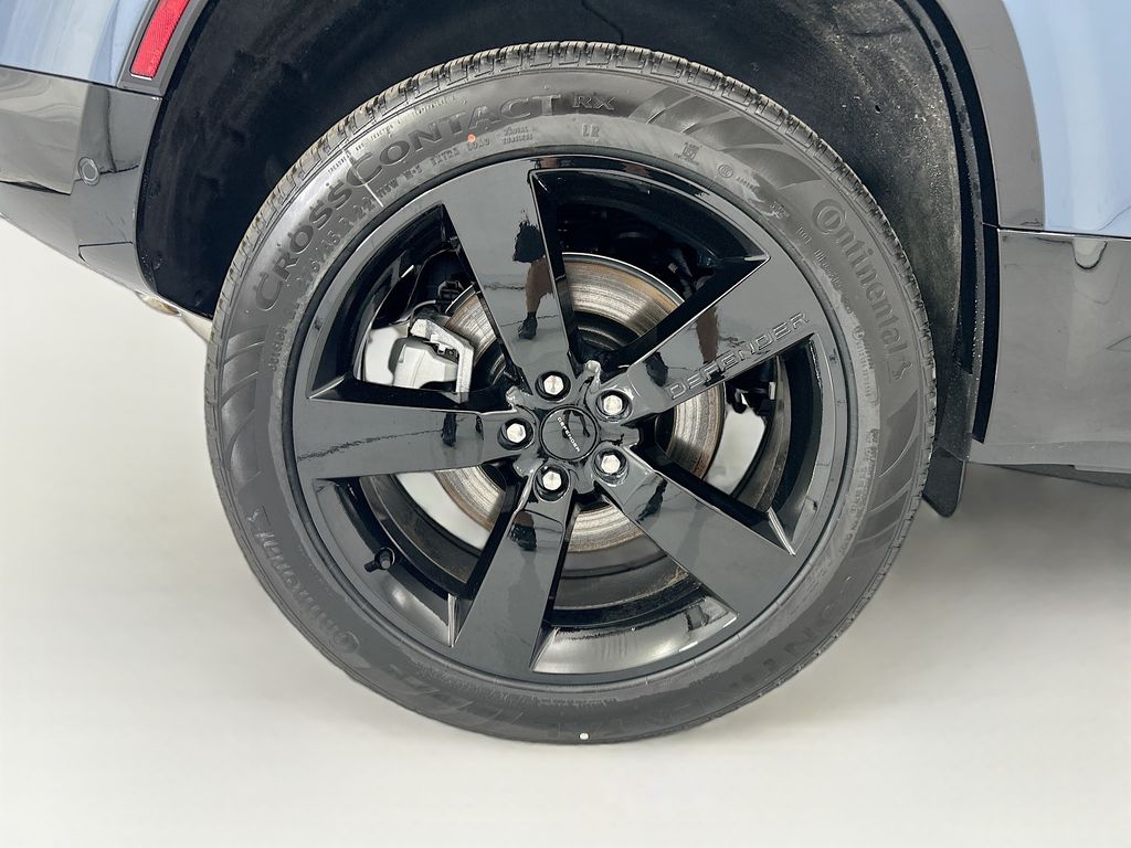 Thumbnail: 2026 Land Rover Defender - 32