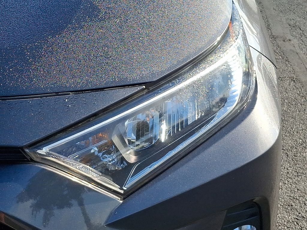 Thumbnail: 2020 Toyota RAV4 - 9