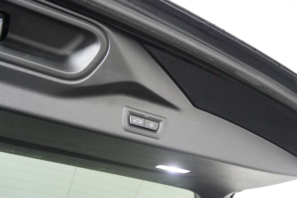 Thumbnail: 2024 BMW X5 - 17