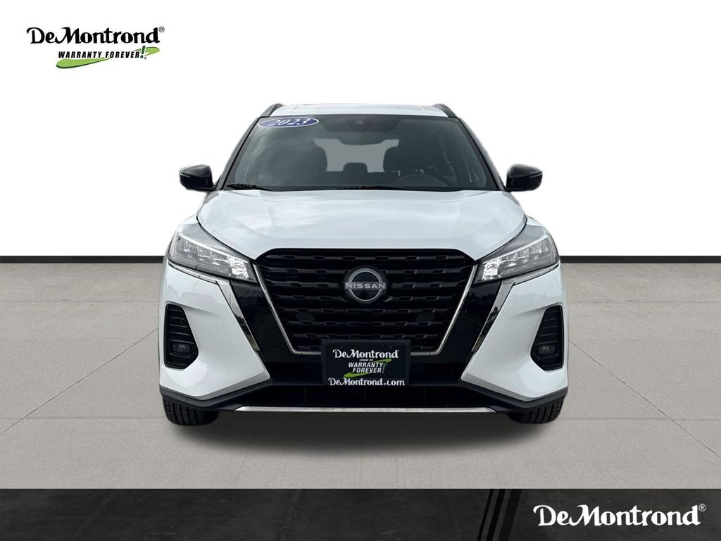 2023 Nissan Kicks SR - 1