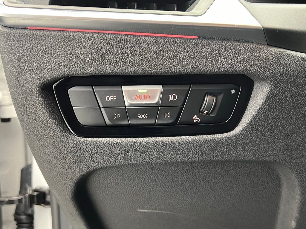 2024 BMW 3 Series 330i xDrive 21
