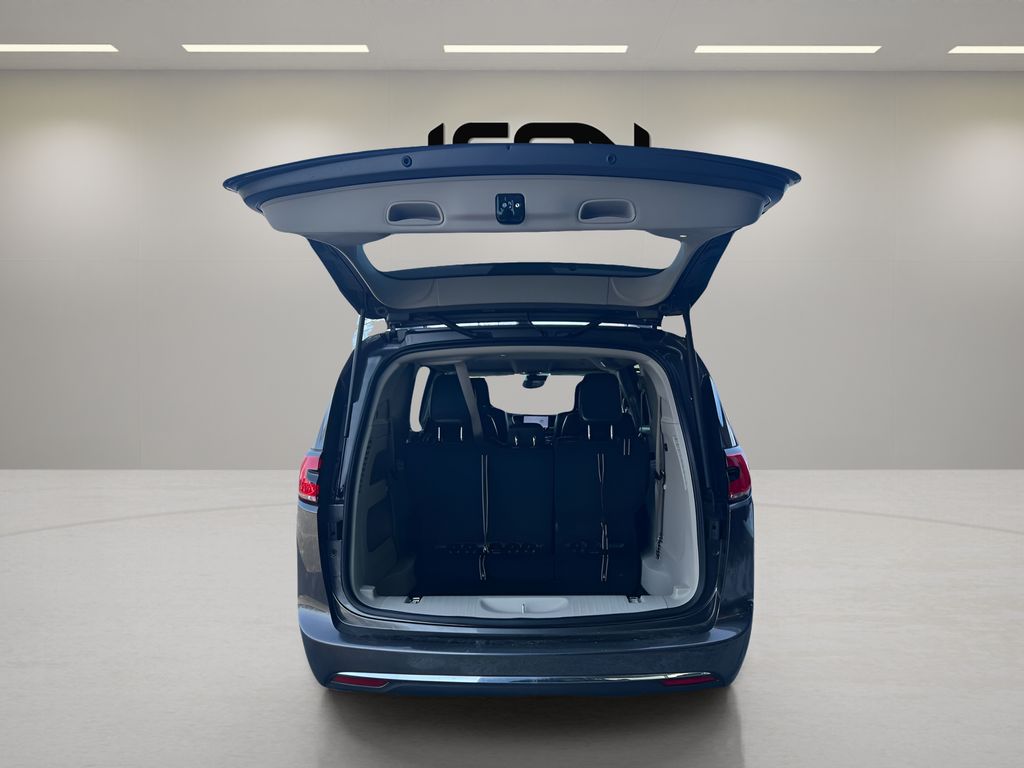 Used 2022 Chrysler Pacifica Van