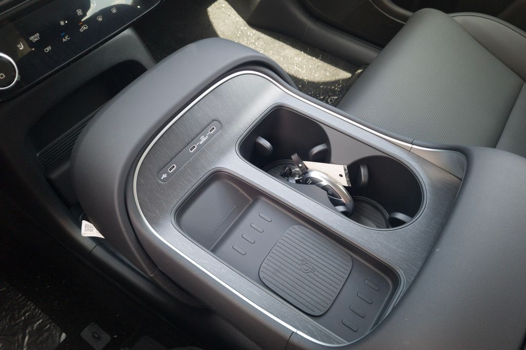 New 2026 White Hyundai Blue SEL Premium image 21
