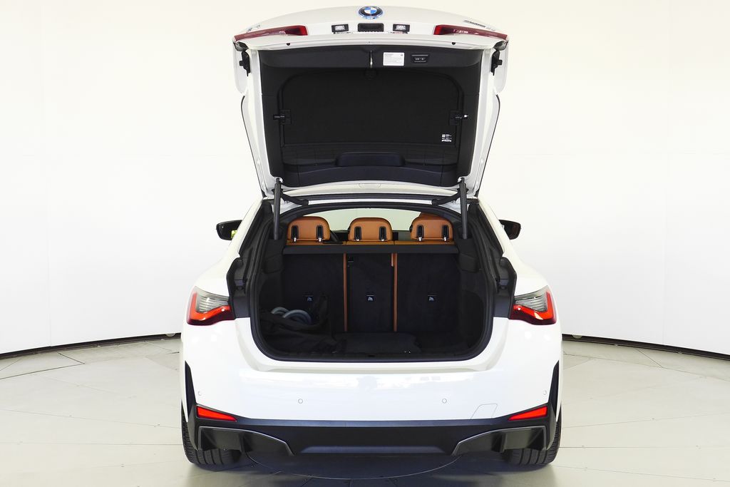 Thumbnail: 2024 BMW i4 - 10