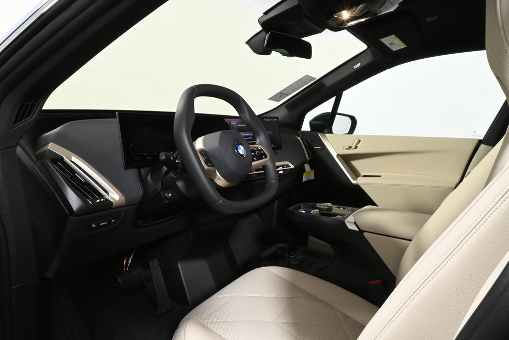 Thumbnail: 2026 BMW iX - 15