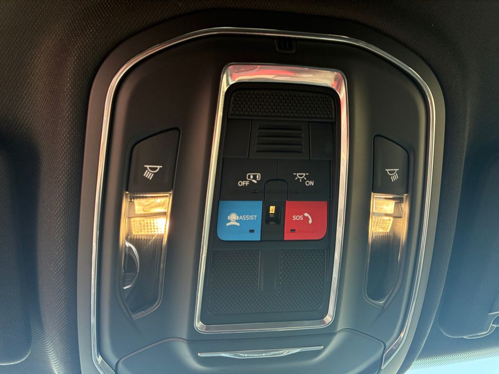 New Car 2025 Jeep Grand Cherokee  Laredo For Sale Under $35,000 In Austin, Texas