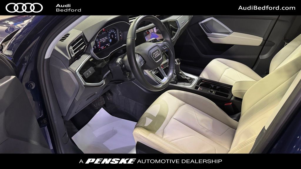 Thumbnail: 2023 Audi Q3 - 11