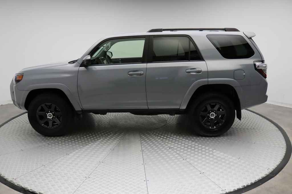 Thumbnail: 2021 Toyota 4Runner - 12