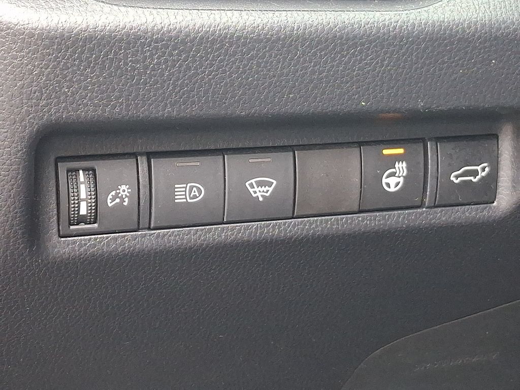 Thumbnail: 2020 Toyota RAV4 - 26