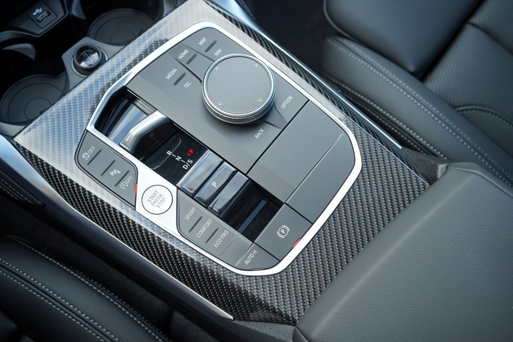 Thumbnail: 2026 BMW 4 Series - 19