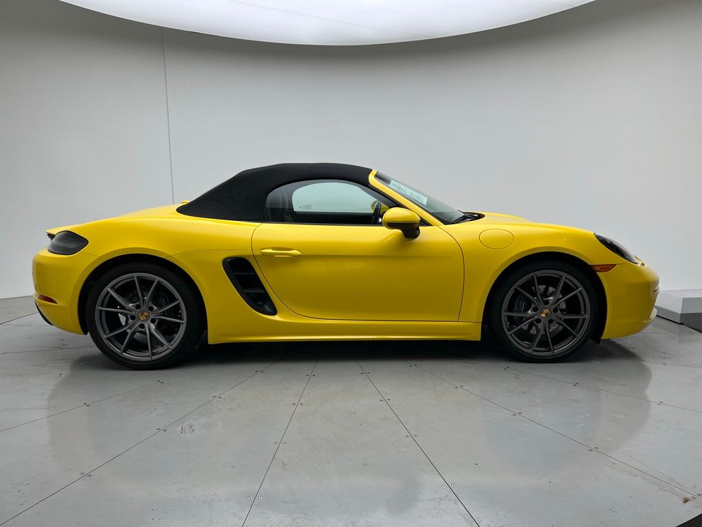 Thumbnail: 2019 Porsche 718 Boxster - 32