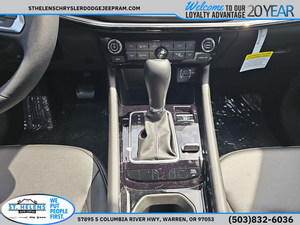 2025 Jeep Compass Limited - Photo 24