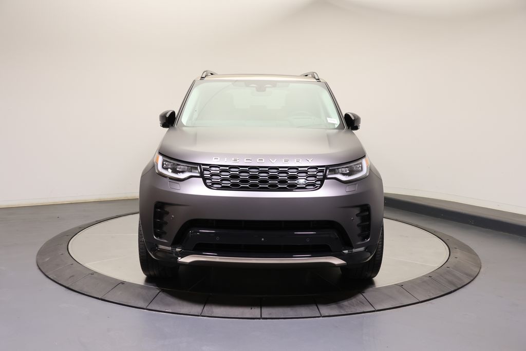 Thumbnail: 2026 Land Rover Discovery - 8