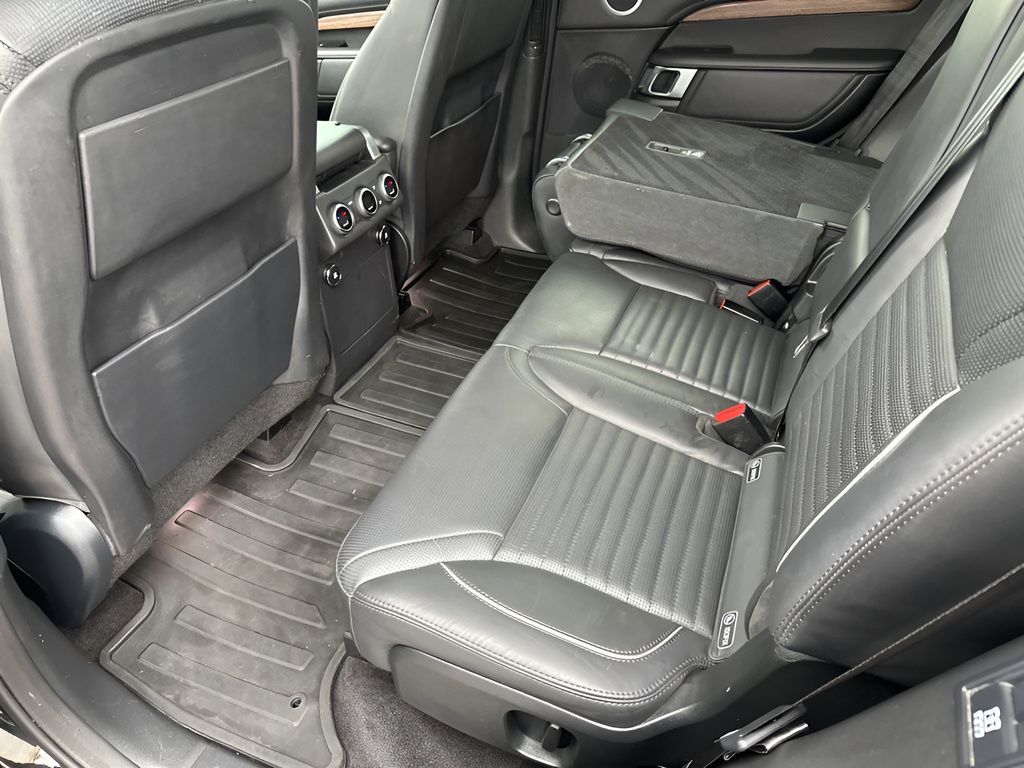 Used Car 2020 Land Rover Discovery  Hse Luxury For Sale Under $30,000 In Austin, Texas