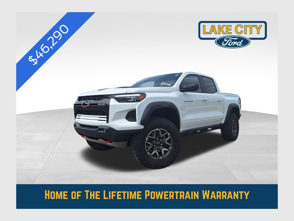 Summit White 2025 Chevrolet Colorado ZR2 Crew Cab 4WD Pickup Truck Four-Wheel Drive 8-Speed Automatic