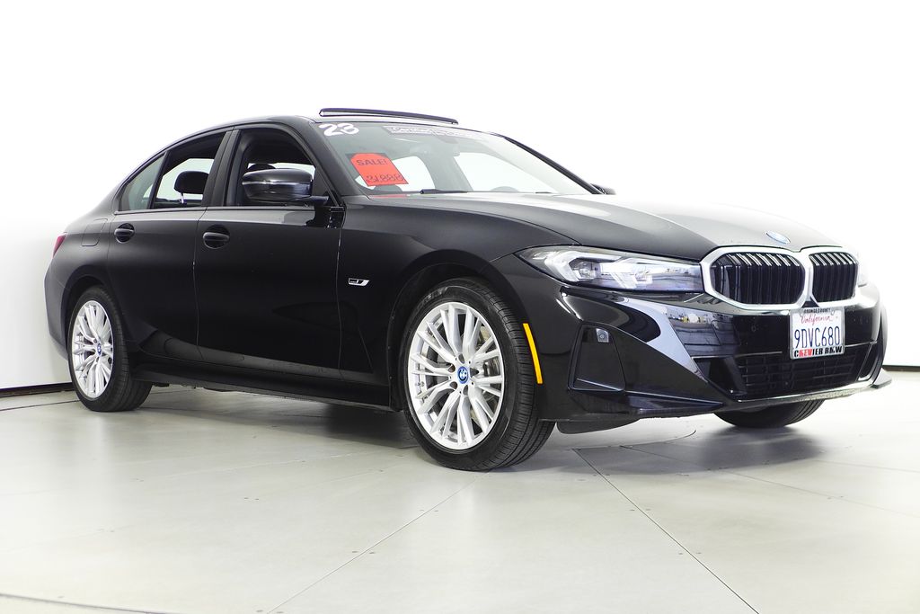 Thumbnail: 2023 BMW 3 Series - 4