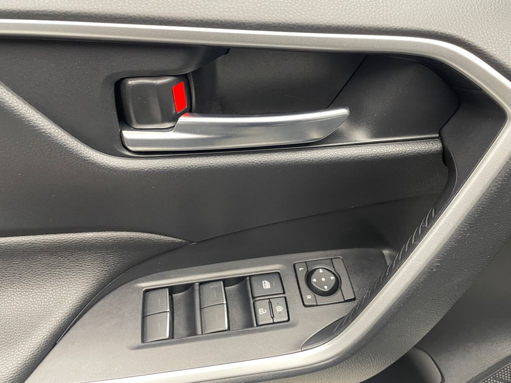 Thumbnail: 2023 Toyota RAV4 - 10