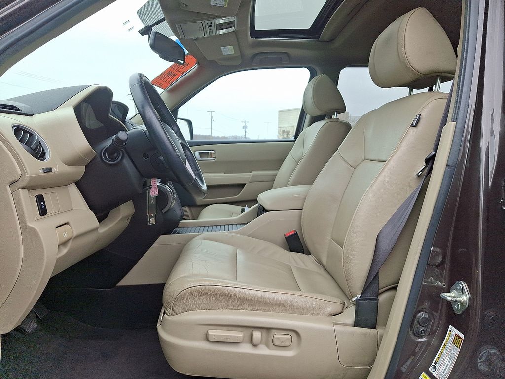 Thumbnail: 2013 Honda Pilot - 14