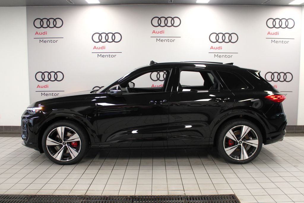 Thumbnail: 2026 Audi SQ5 - 3