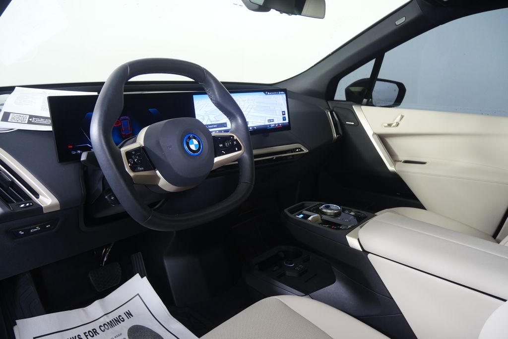 Thumbnail: 2025 BMW iX - 13