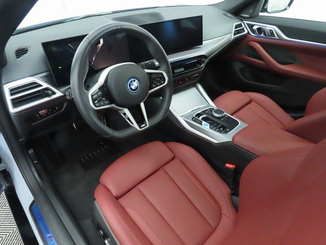 Thumbnail: 2025 BMW i4 - 9