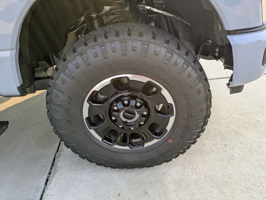 2026 Ford F-350 Super Duty LARIAT