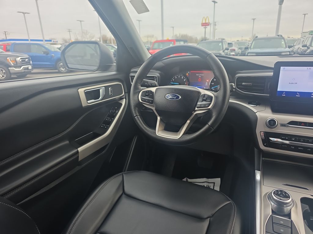 Certified Used 2024 Blue Ford XLT image 24