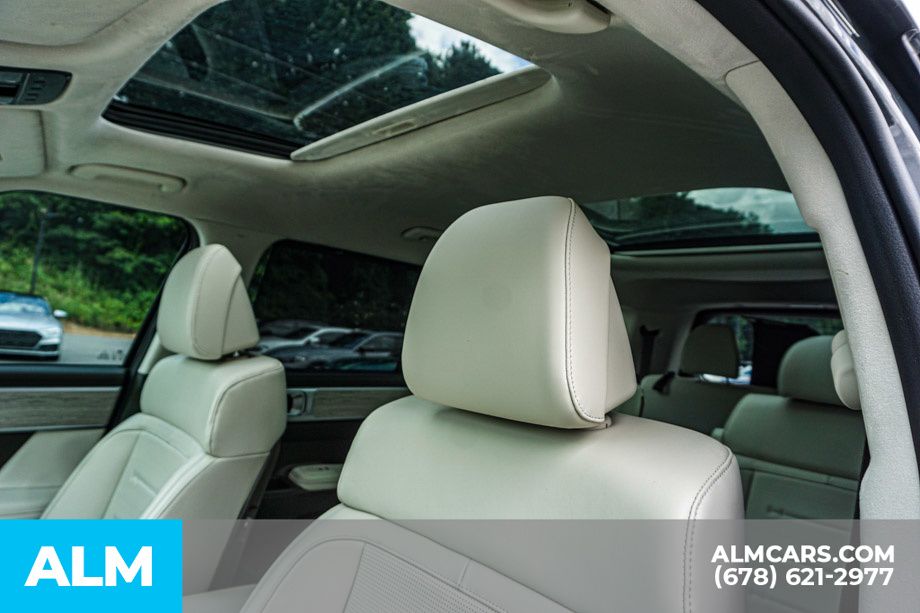 Used 2025 Gray Hyundai Calligraphy image 17