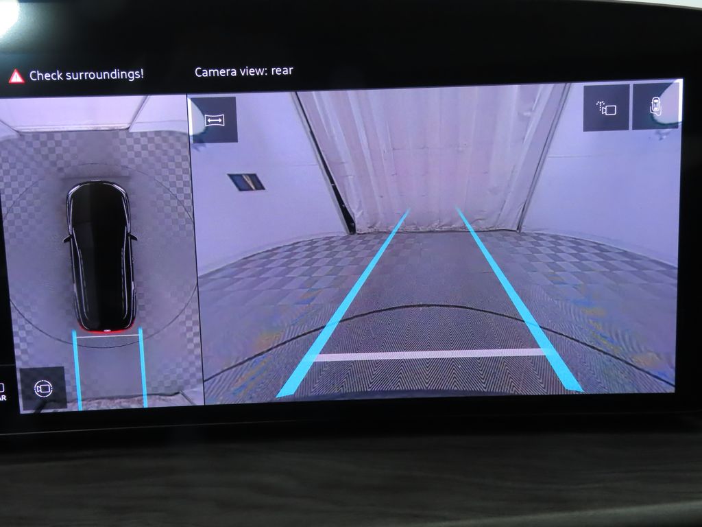 Thumbnail: 2025 Audi Q5 - 17