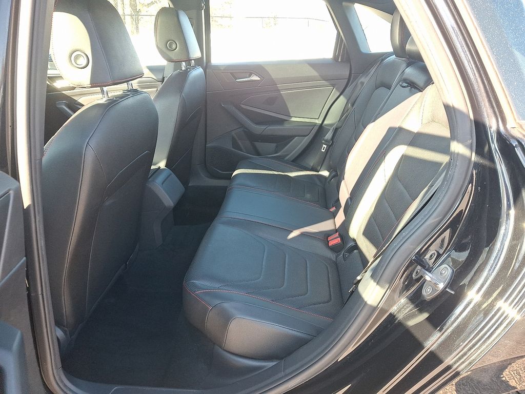 Thumbnail: 2019 Volkswagen Jetta - 10