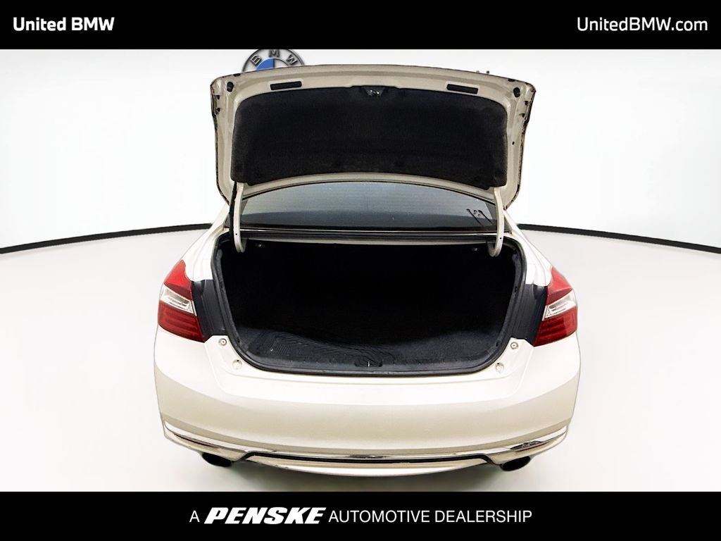 Thumbnail: 2017 Honda Accord - 12